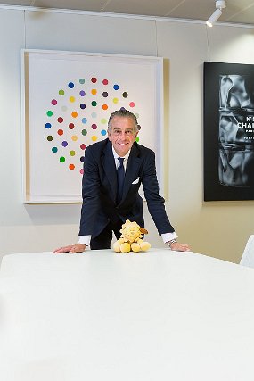 Portrait-photographer-corporate-Bob Kneip Fondatioun Kriibskrank Kanner Bob Kneip supporting Fondatioun Kriibskrank Kanner